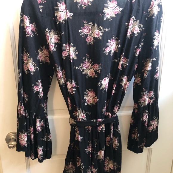 American Eagle Floral and Black Romper Dress S - Picture 4 of 4